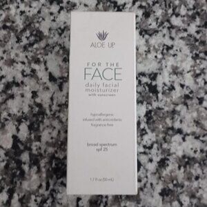 ALOE UP FOR THE FACE DAILY FACIAL MOISTERIZER W/SUNSCREEN SPF 25 NEW/NIB